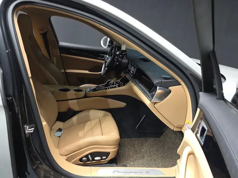 Porsche Panamera 3.0 AWD, снимка 11 - Автомобили и джипове - 55000922