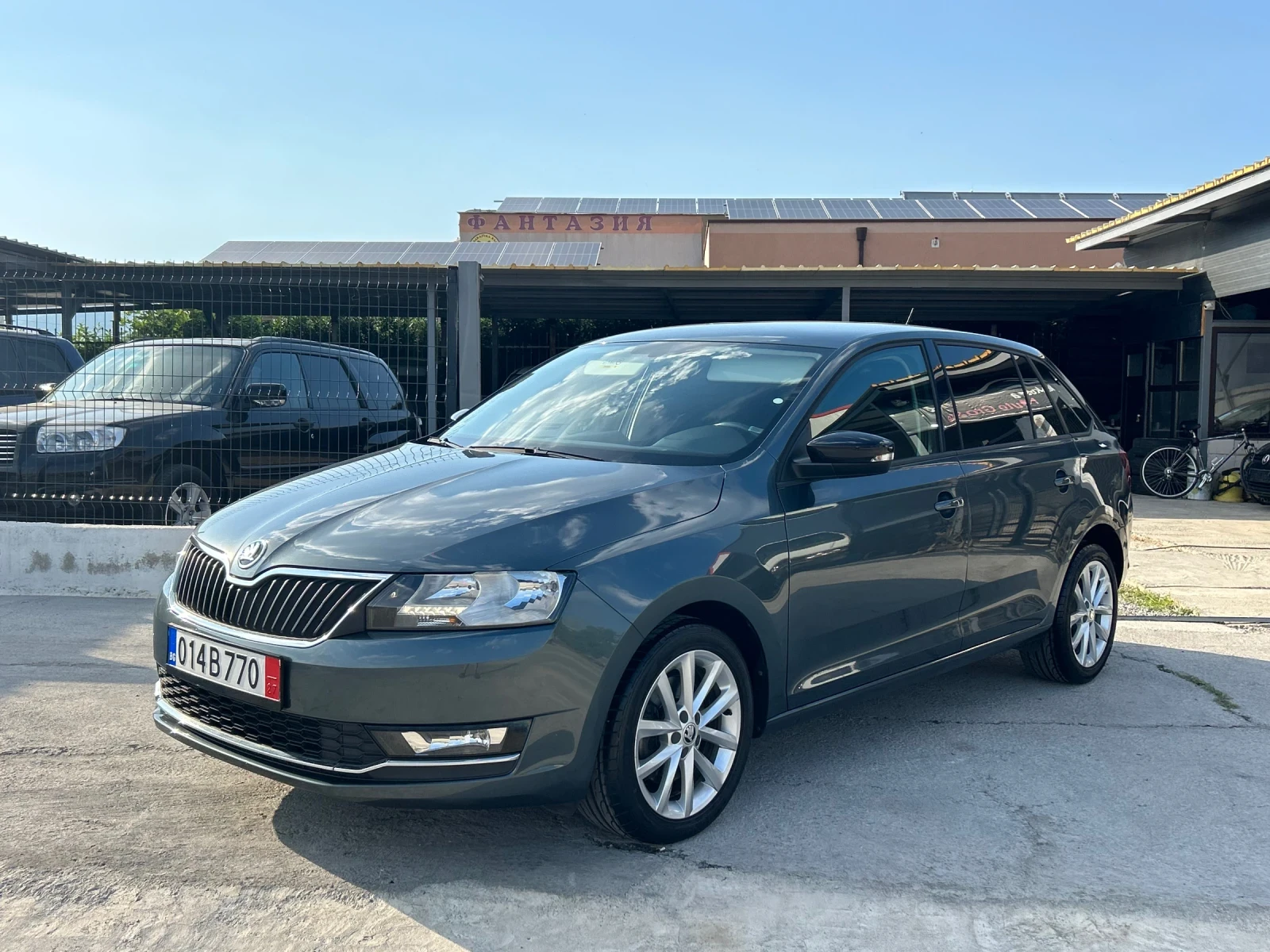 Skoda Rapid 1.4 DSG на 80 хил КМ като нова - изображение 2