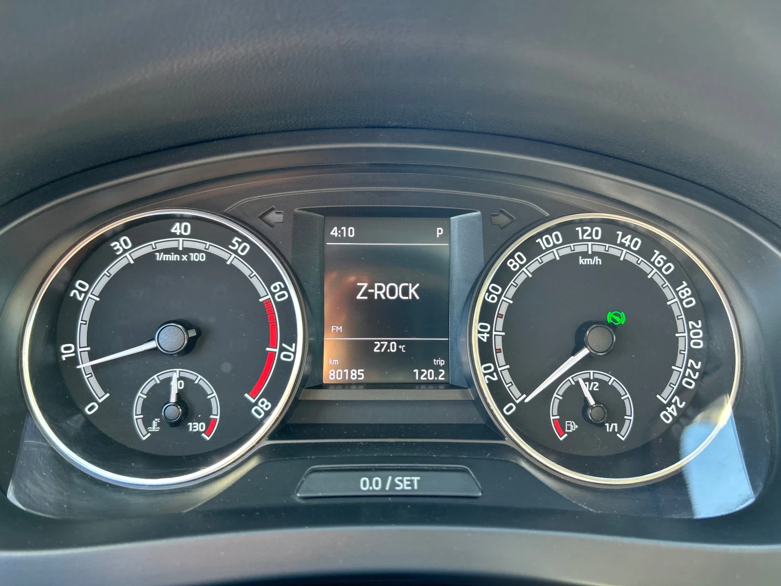 Skoda Rapid 1.4 DSG  80     | Mobile.bg   17