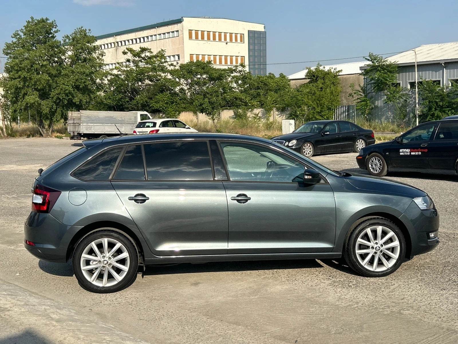 Skoda Rapid 1.4 DSG на 80 хил КМ като нова - изображение 8