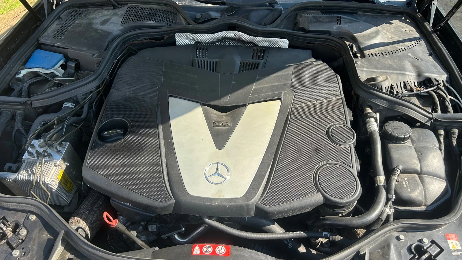 Mercedes-Benz E 320  - изображение 5