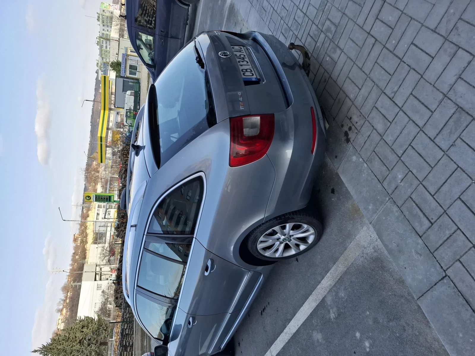 Skoda Superb 2.0TDi 4x4 - изображение 6