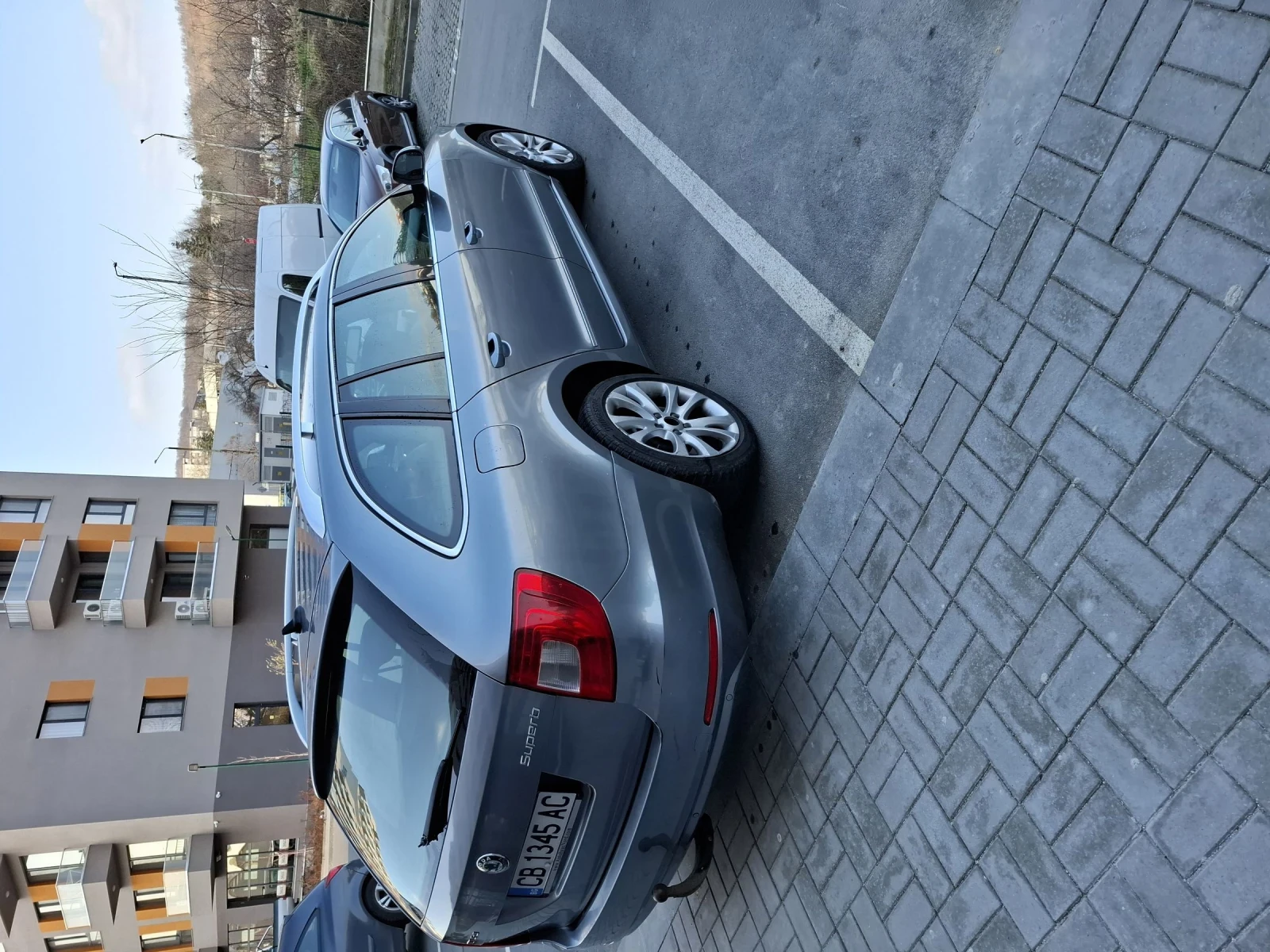 Skoda Superb 2.0TDi 4x4 - изображение 4