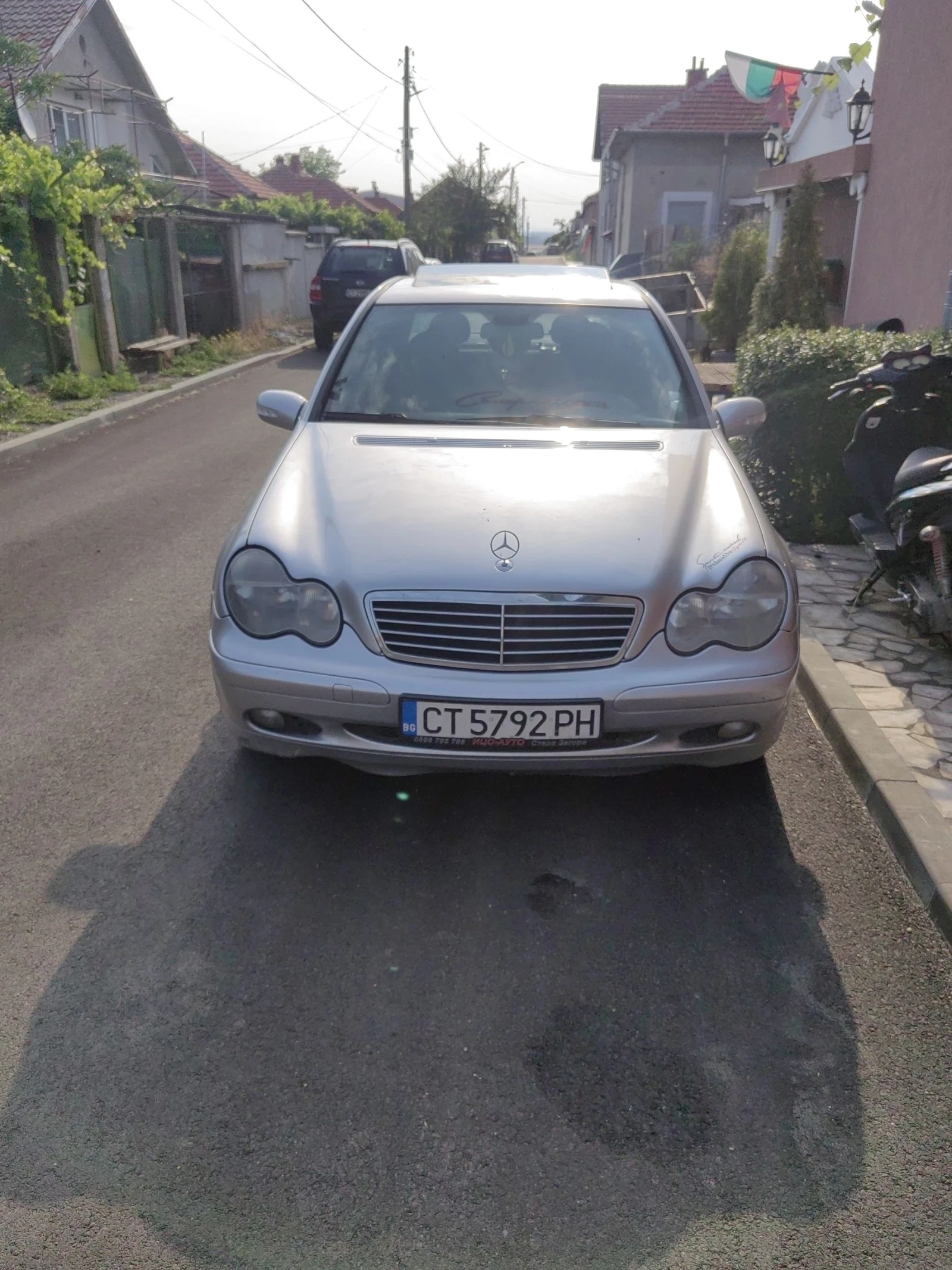Mercedes-Benz 220 2.2 - изображение 2