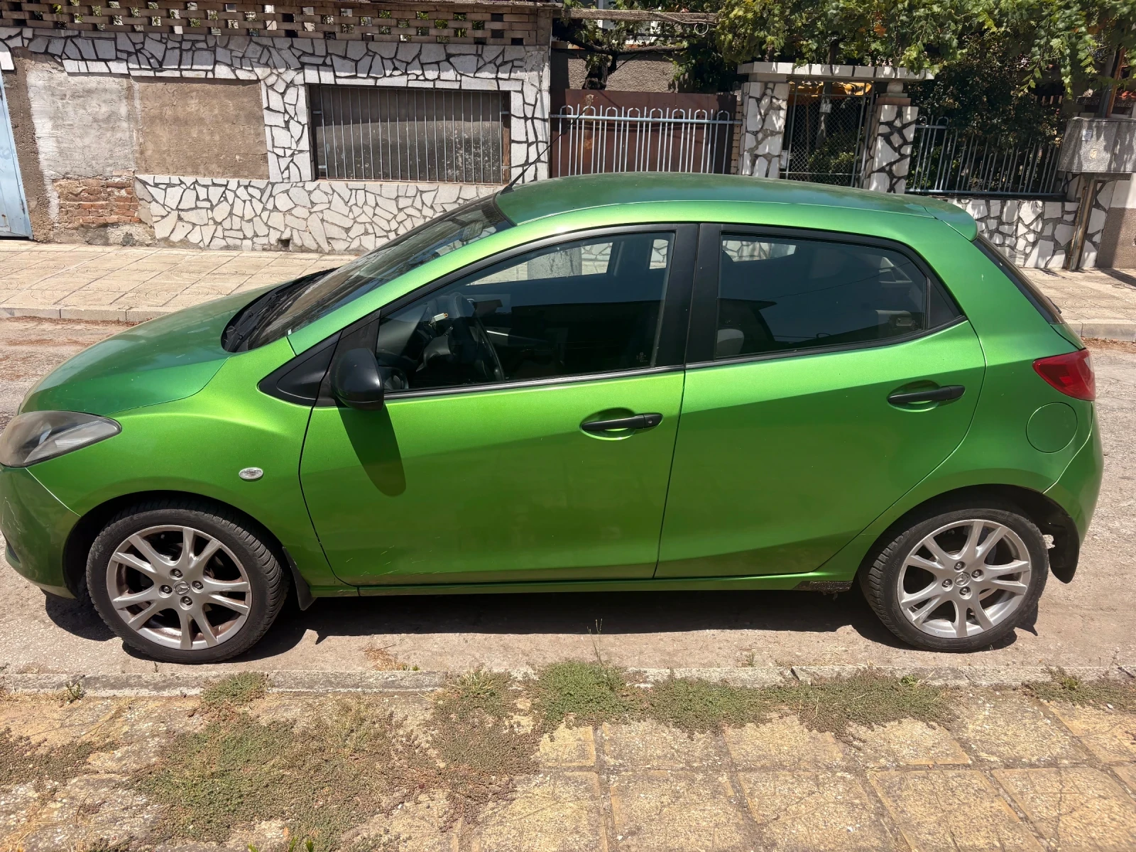 Mazda 2  - изображение 2