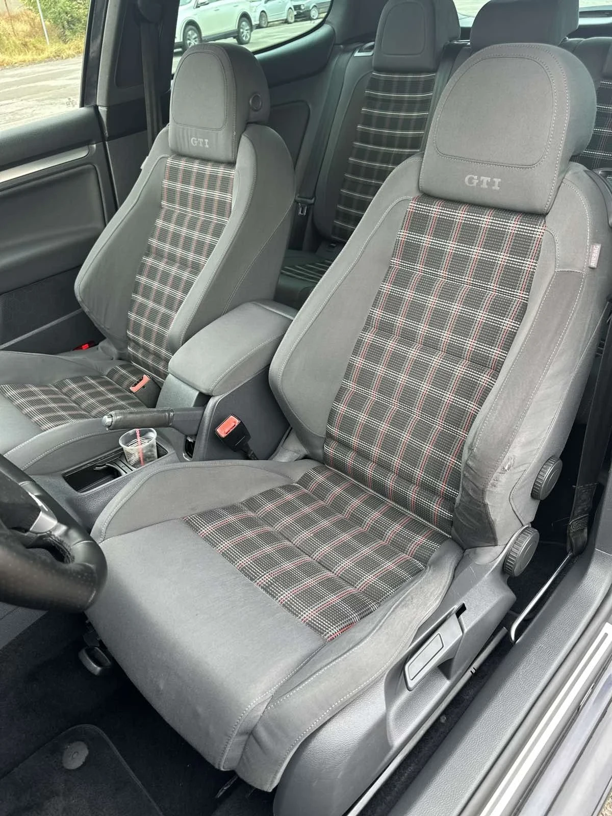 VW Golf 5 GTI 2.0 TFSI - изображение 10