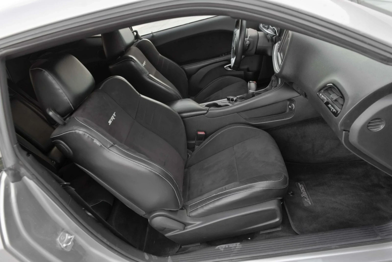 Dodge Challenger Srt 392 6.4 Hemi | Mobile.bg — изображение 10