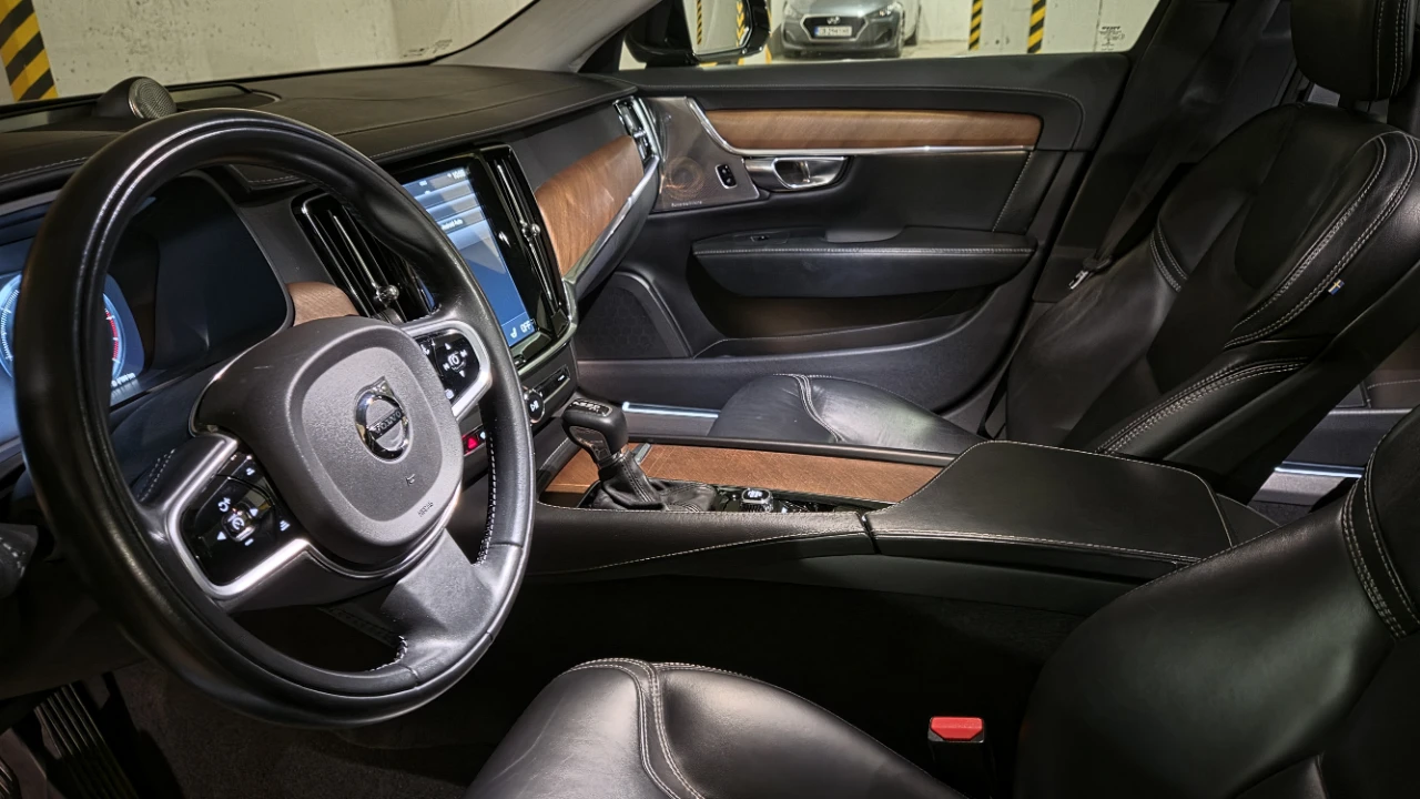 Volvo S90 D5, снимка 9 - Автомобили и джипове - 53369341