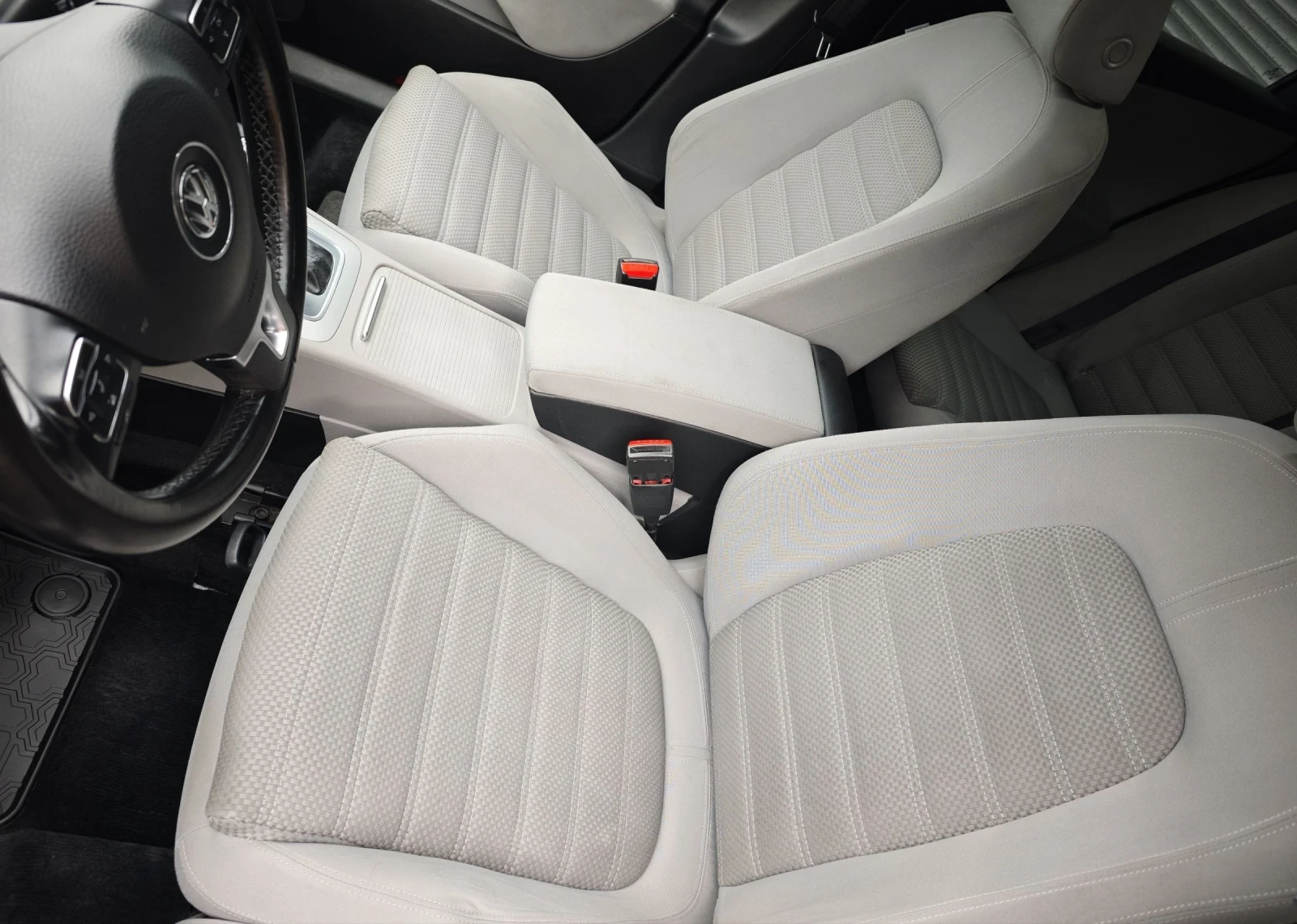 VW Passat 2.0TDI COMMON RAIL, снимка 14 - Автомобили и джипове - 54011839