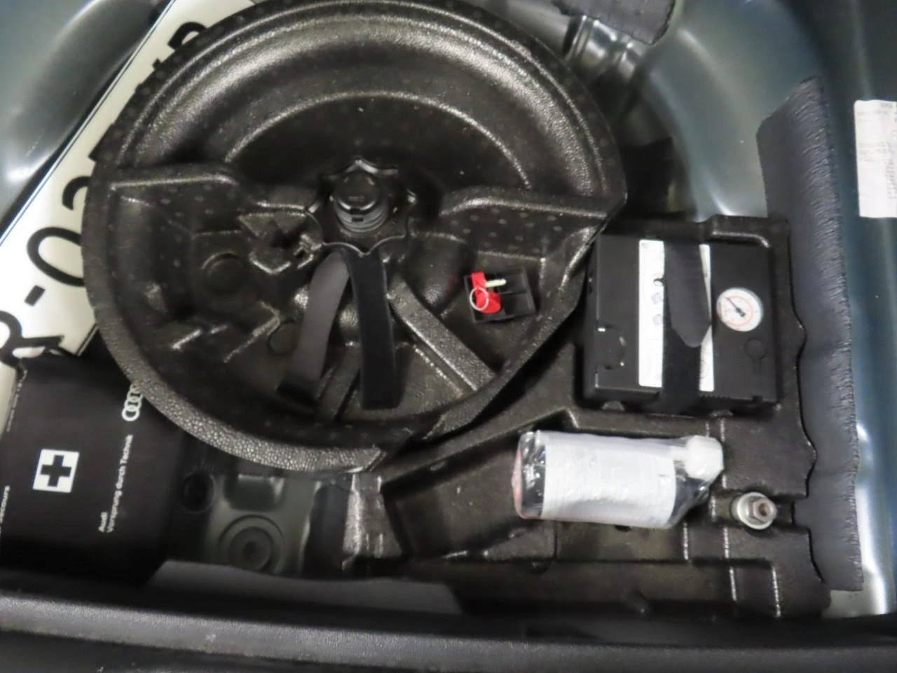 Audi A3 Sportback 35 TFSI S Edition , снимка 15 - Автомобили и джипове - 53959605