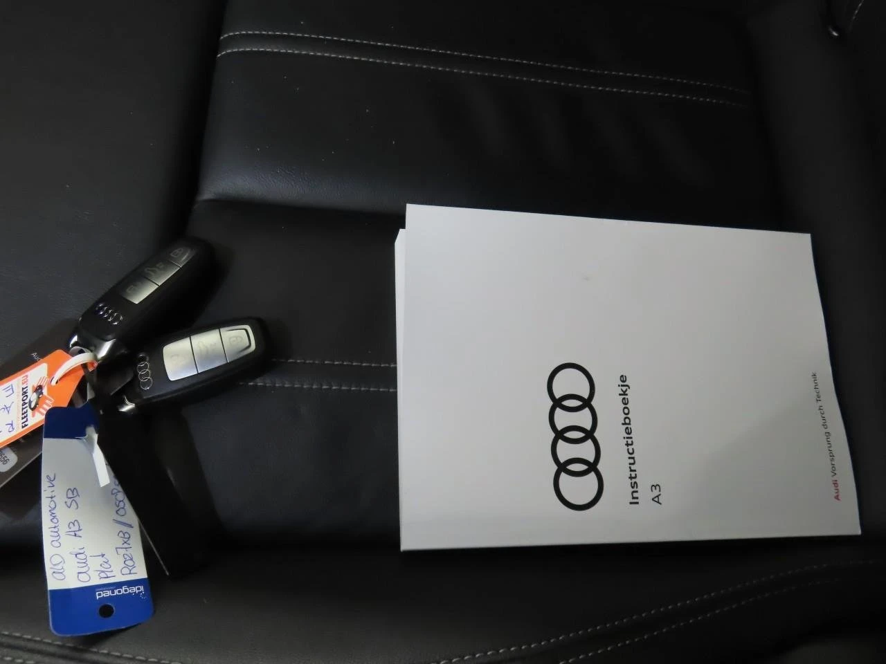 Audi A3 Sportback 35 TFSI S Edition , снимка 13 - Автомобили и джипове - 53959605