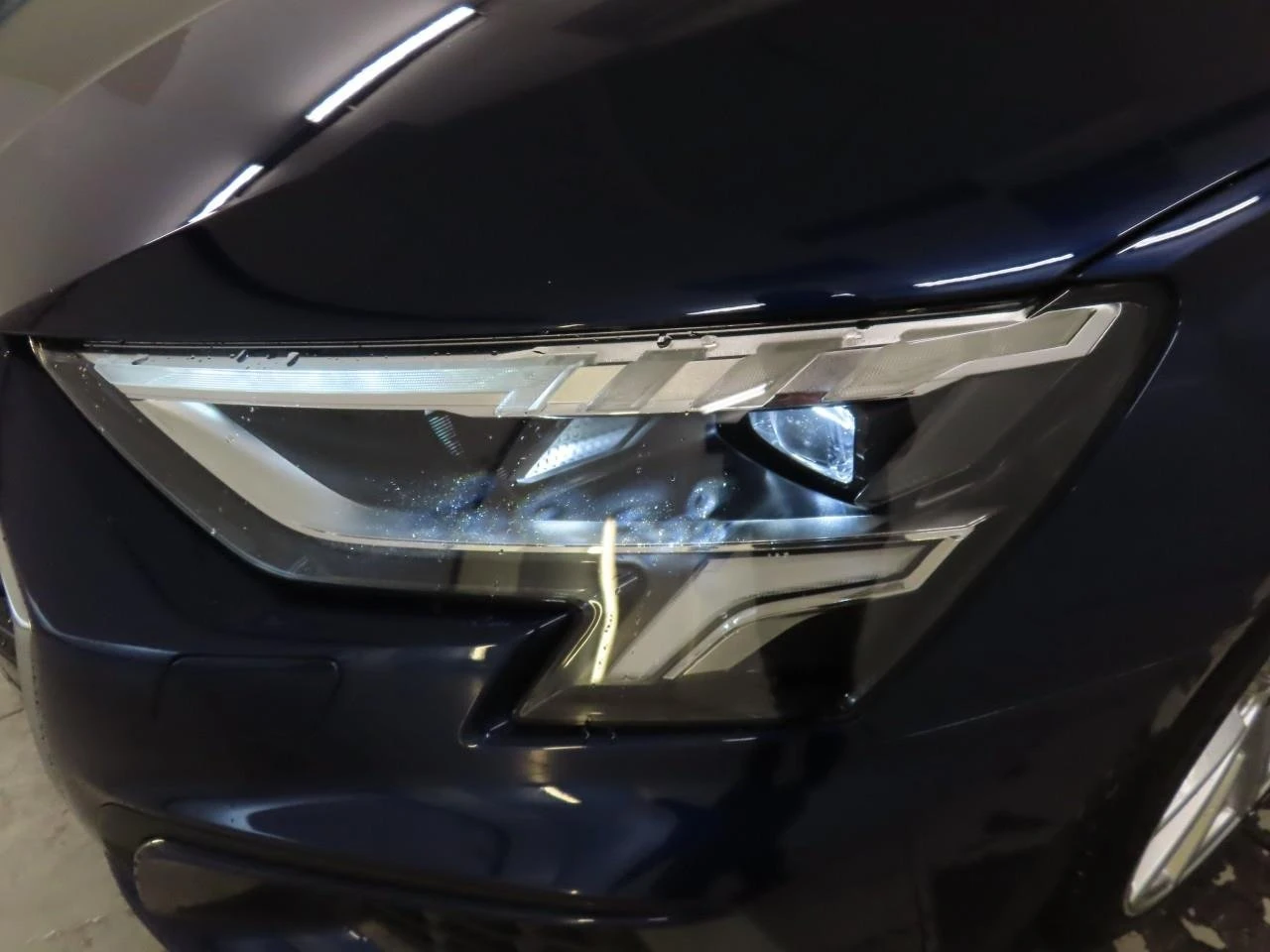 Audi A3 Sportback 35 TFSI S Edition , снимка 3 - Автомобили и джипове - 53959605