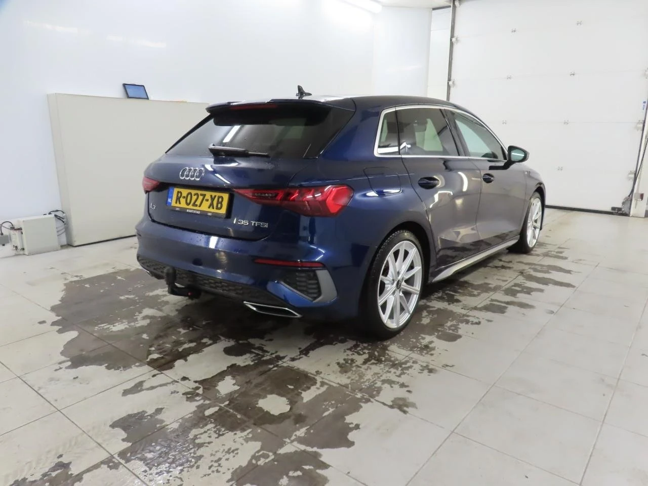 Audi A3 Sportback 35 TFSI S Edition , снимка 2 - Автомобили и джипове - 53959605