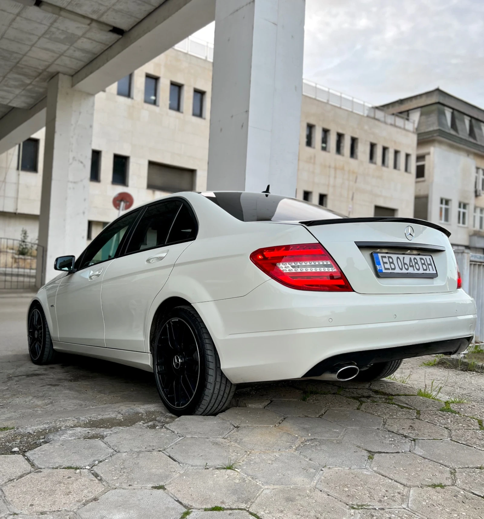 Mercedes-Benz C 220 2012 Facelift/170HP, снимка 2 - Автомобили и джипове - 54071999