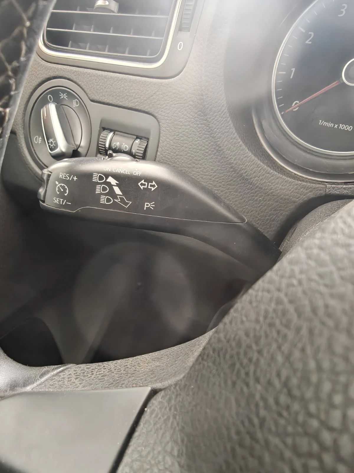 VW Polo Volkswagen Polo 6R, снимка 8 - Автомобили и джипове - 54229887