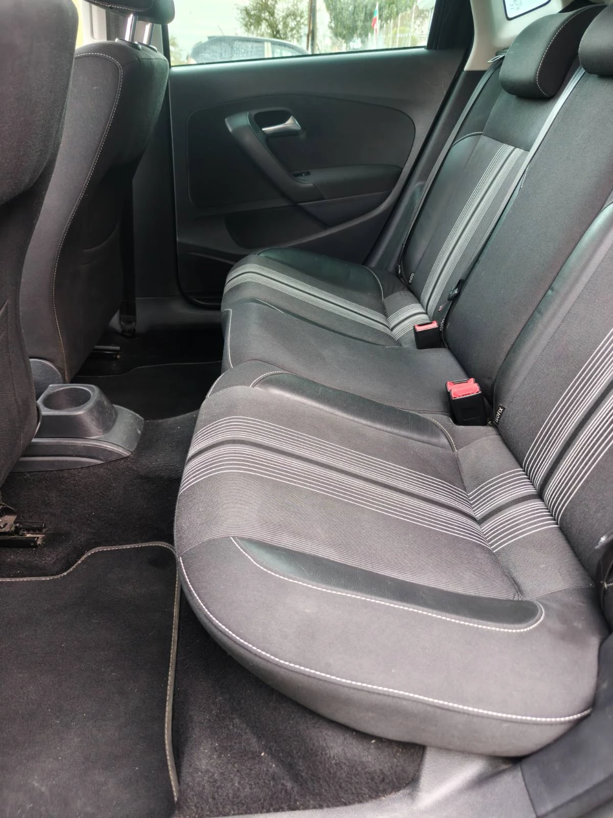 VW Polo Volkswagen Polo 6R, снимка 9 - Автомобили и джипове - 54229887