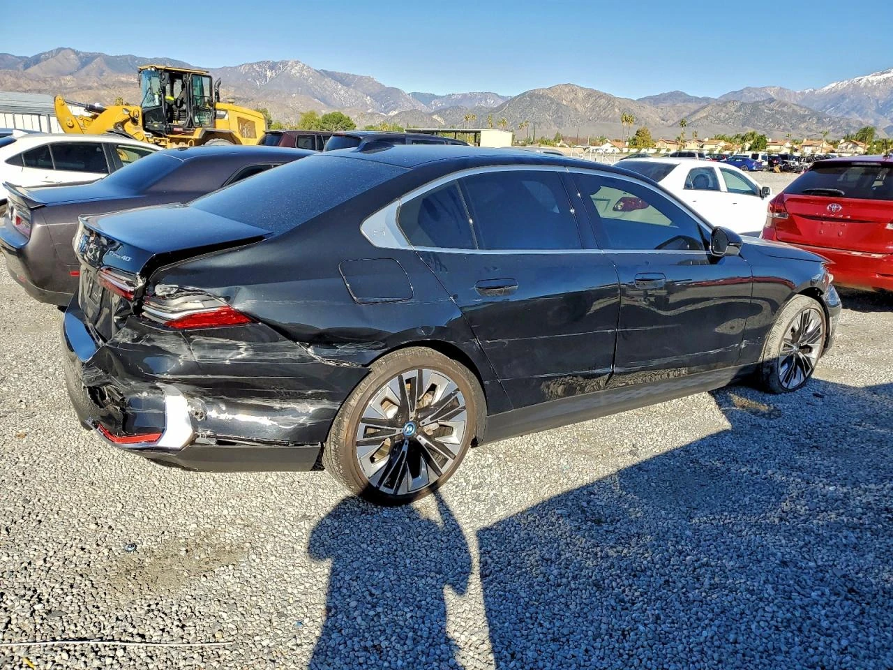 BMW i5 eDrive40 Sedan, снимка 3 - Автомобили и джипове - 54237260