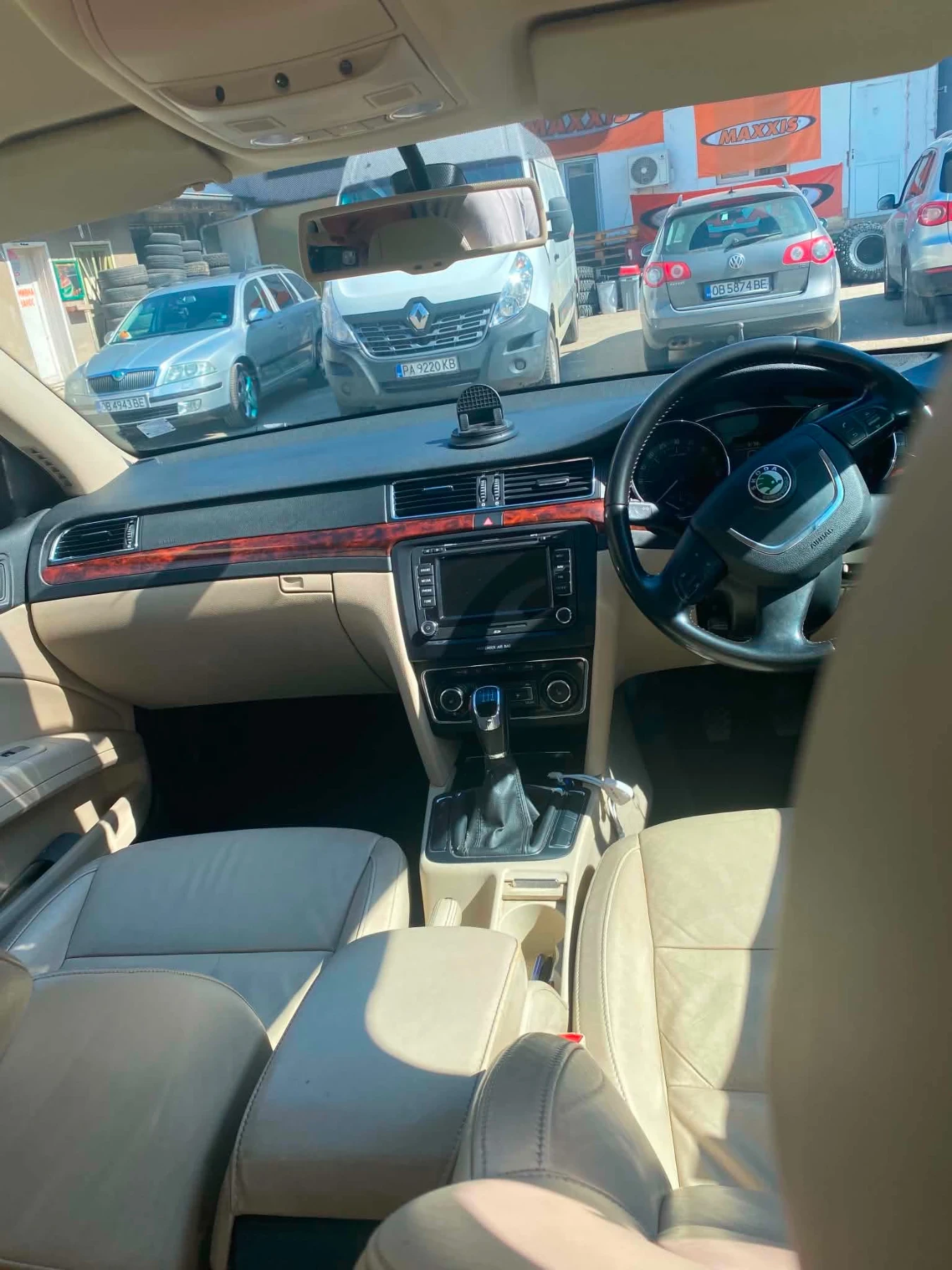 Skoda Superb, снимка 5 - Автомобили и джипове - 54537710