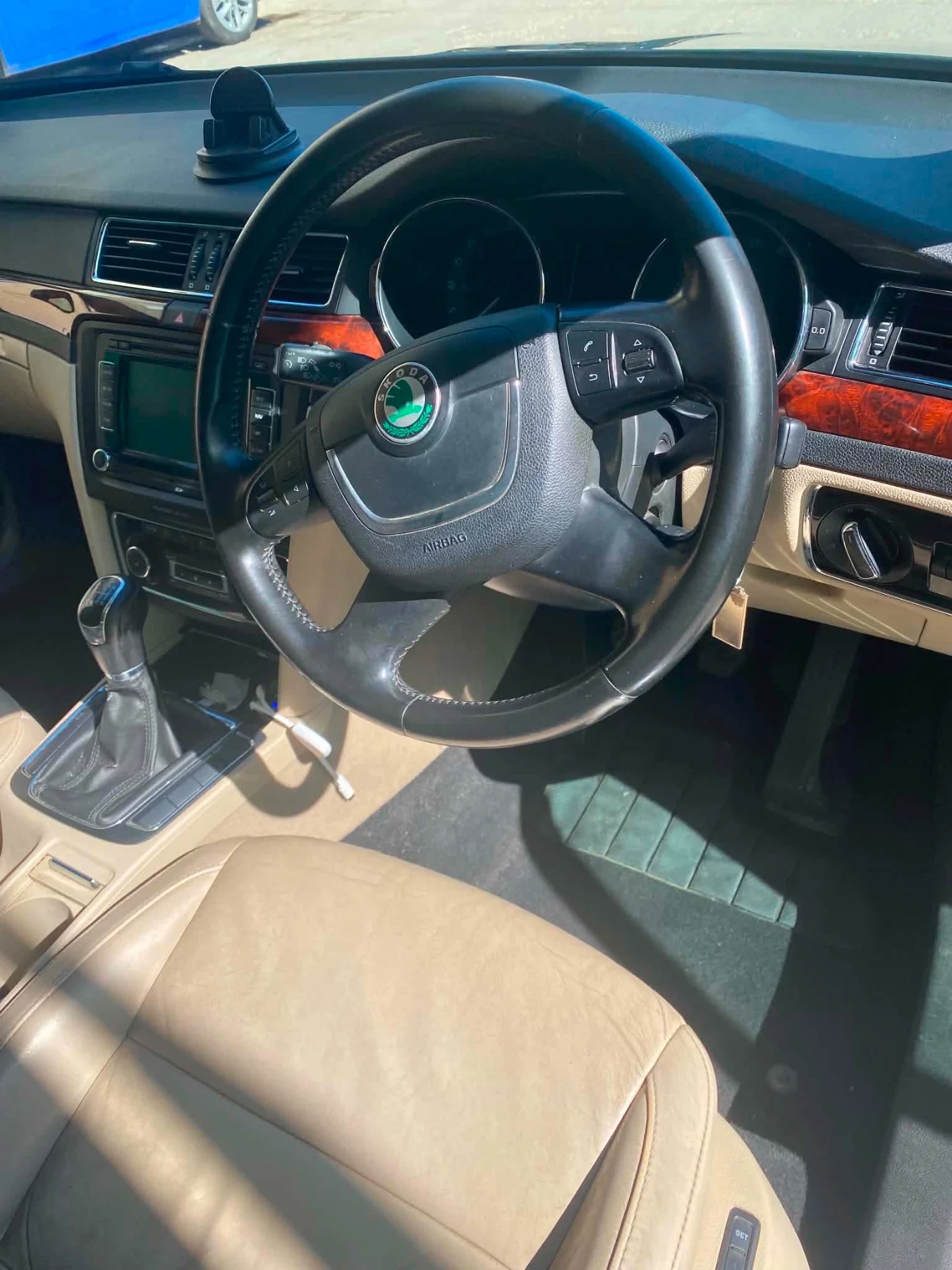 Skoda Superb, снимка 7 - Автомобили и джипове - 54537710