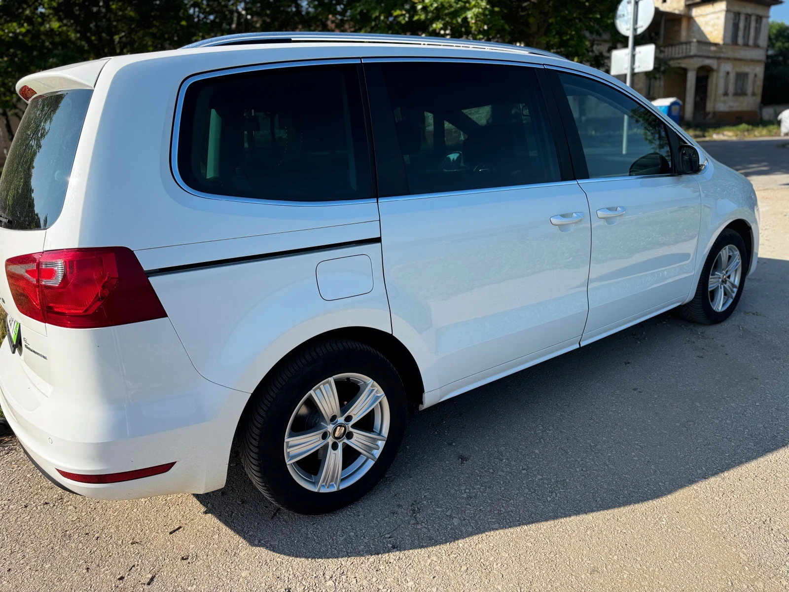Seat Alhambra 2.0TDI-140* KLIMA* XENON* NOV VNOS* , снимка 5 - Автомобили и джипове - 54798799