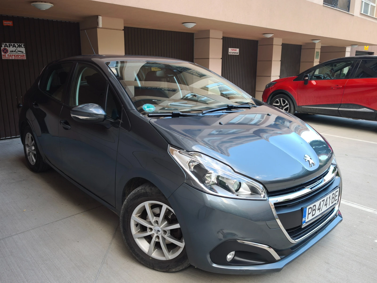 Peugeot 208 Pure Tech, снимка 9 - Автомобили и джипове - 55015982