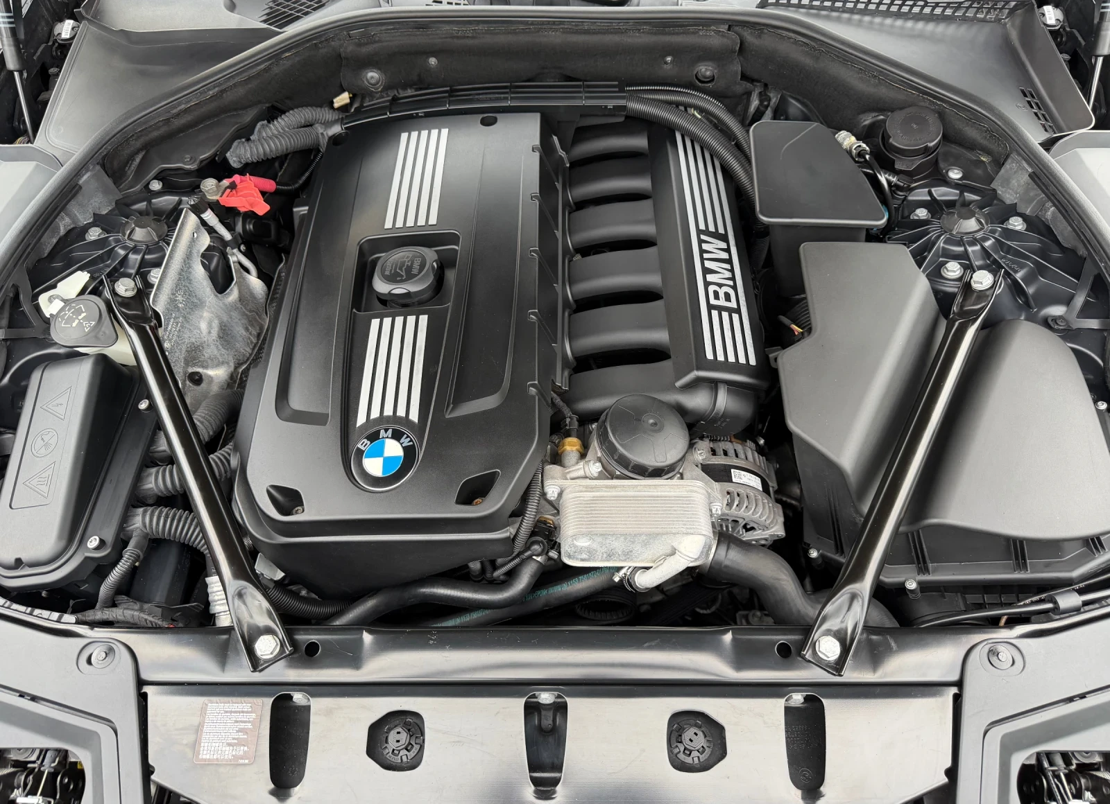 BMW 523 3.0i F10, снимка 9 - Автомобили и джипове - 55140479