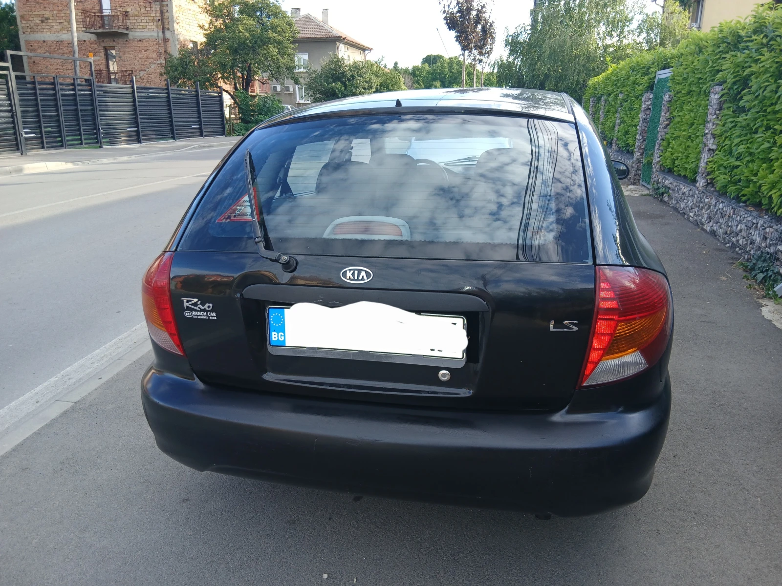 Kia Rio 1.3 клима, снимка 2 - Автомобили и джипове - 55225254