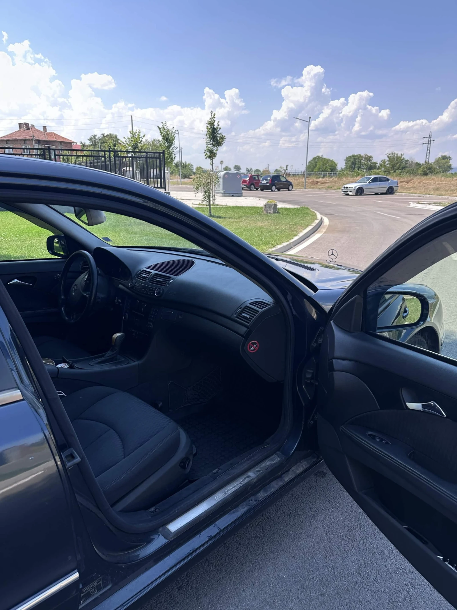 Mercedes-Benz E 270 2.7cdi, снимка 10 - Автомобили и джипове - 55340091