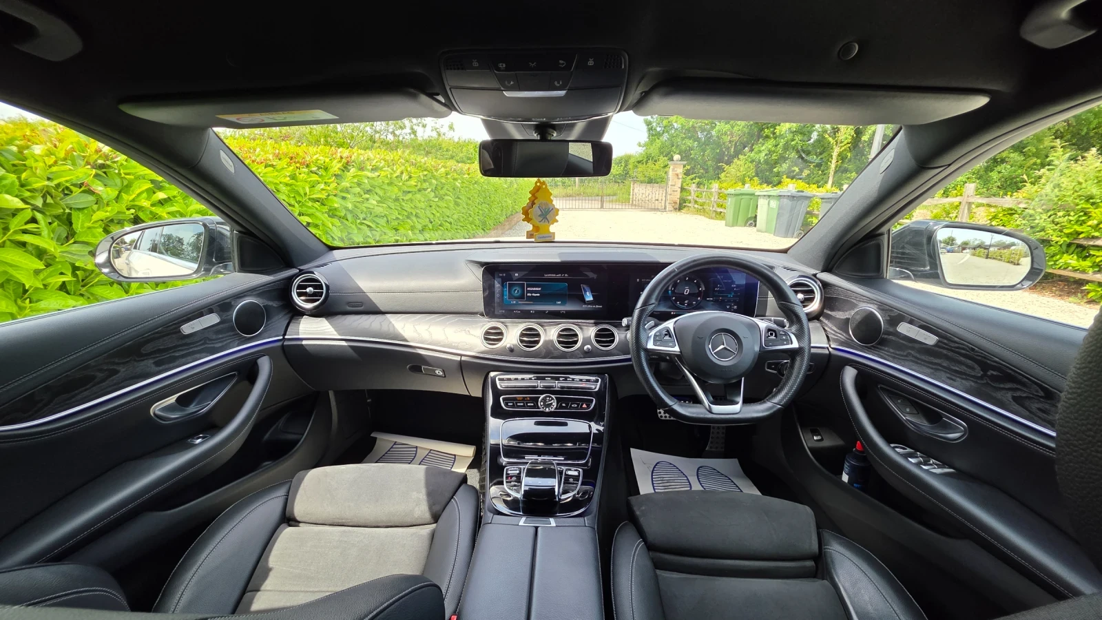 Mercedes-Benz E 220 AMG, снимка 14 - Автомобили и джипове - 56259777