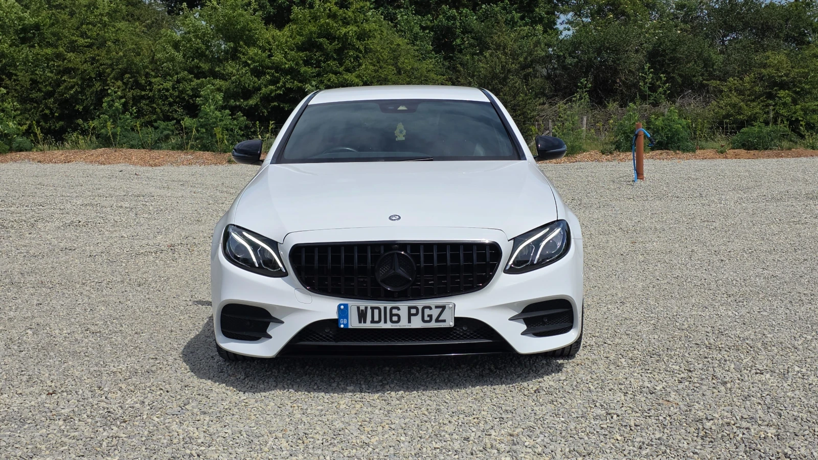 Mercedes-Benz E 220 AMG, снимка 17 - Автомобили и джипове - 56259777