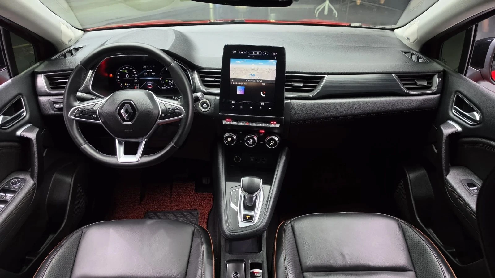 Renault Captur, снимка 7 - Автомобили и джипове - 56689638
