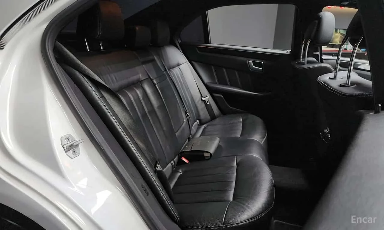 Mercedes-Benz E 250 * E250 CDI 4MATIC * ЦЕНА ДО БГ, снимка 7 - Автомобили и джипове - 56742197