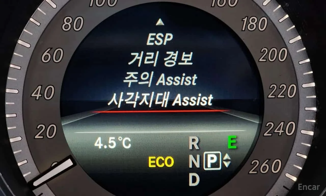 Mercedes-Benz E 250 * E250 CDI 4MATIC * ЦЕНА ДО БГ, снимка 14 - Автомобили и джипове - 56742197