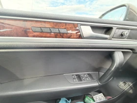 VW Touareg 3.0 TDI/HIGHLINE/PANO/AIR/MEMORY, снимка 11