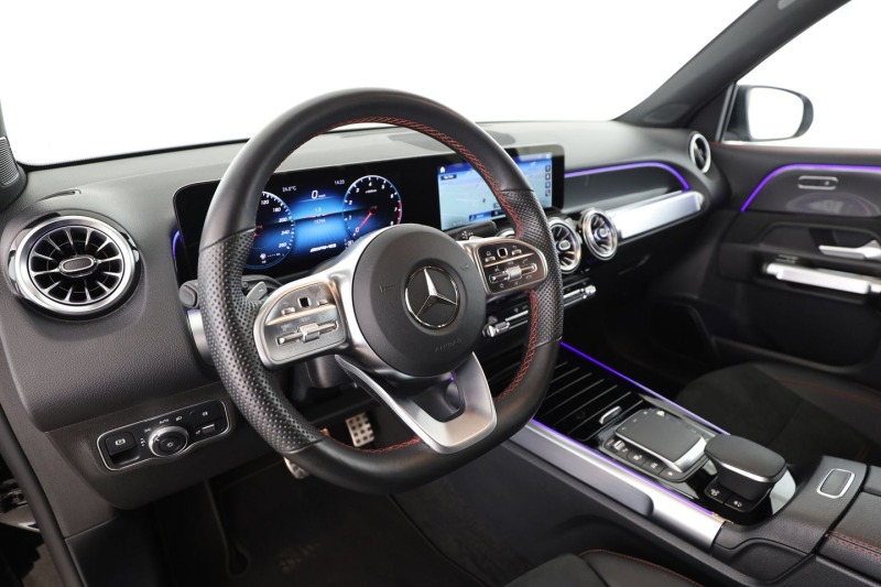 Mercedes-Benz GLB 35 AMG 4M, снимка 11 - Автомобили и джипове - 44176606