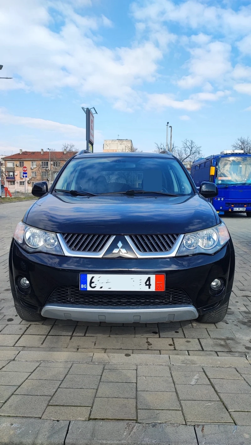 Mitsubishi Outlander 2.4 ГАЗ, 4x4, 7 места, снимка 1 - Автомобили и джипове - 49058516