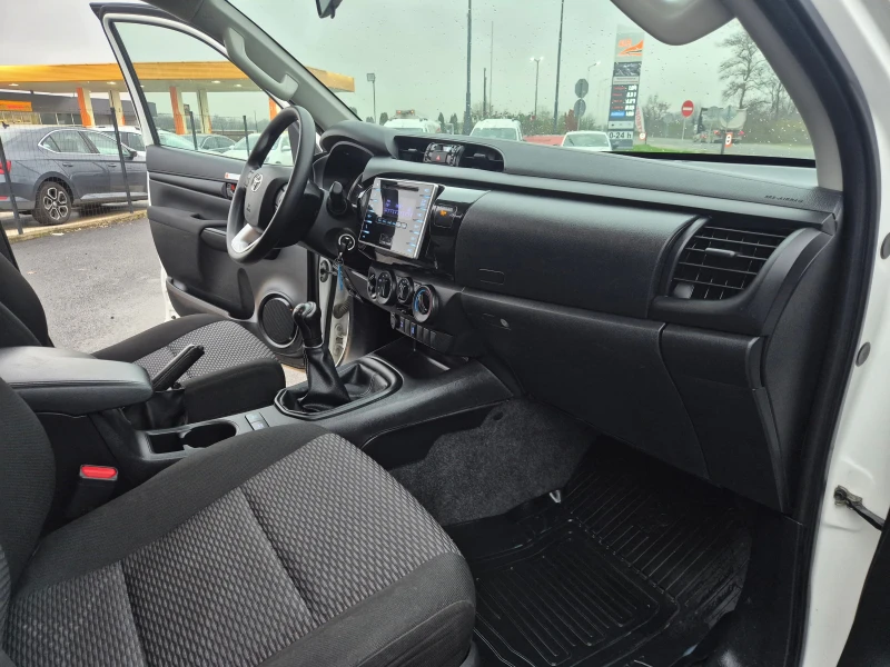 Toyota Hilux НОВ-N1= 2.4D M/T, снимка 9 - Автомобили и джипове - 52577878