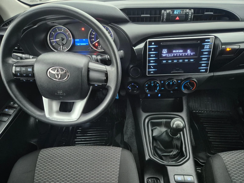 Toyota Hilux НОВ-N1= 2.4D M/T, снимка 14 - Автомобили и джипове - 52577878