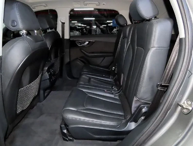Audi Q7 3.0 TDI V6 / CARFAX, снимка 7 - Автомобили и джипове - 54779188