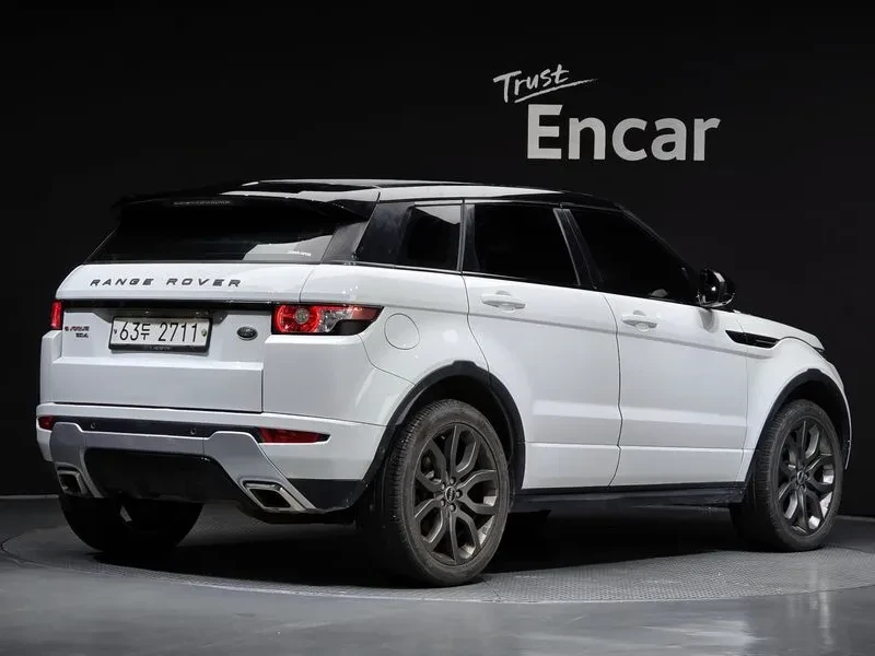 Land Rover Range Rover Evoque 2.2 Sd4 Dynamic, снимка 2 - Автомобили и джипове - 56224302
