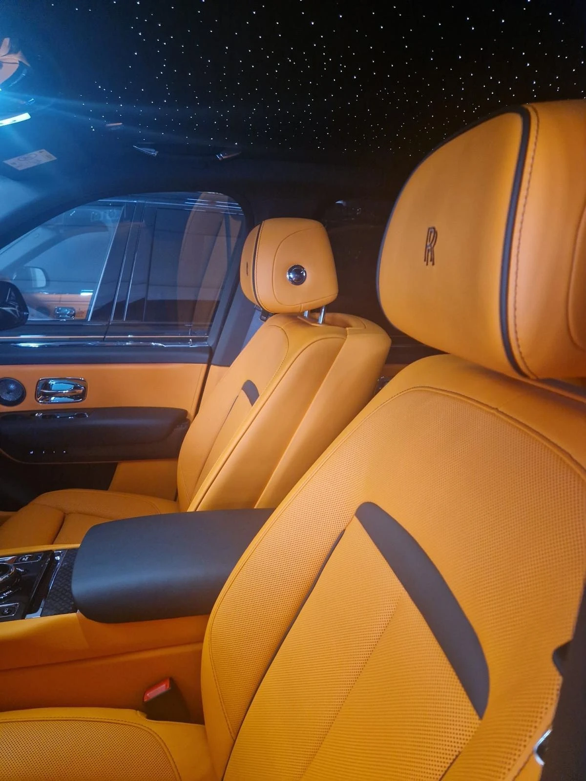 Rolls-Royce Cullinan Black Badge - изображение 4