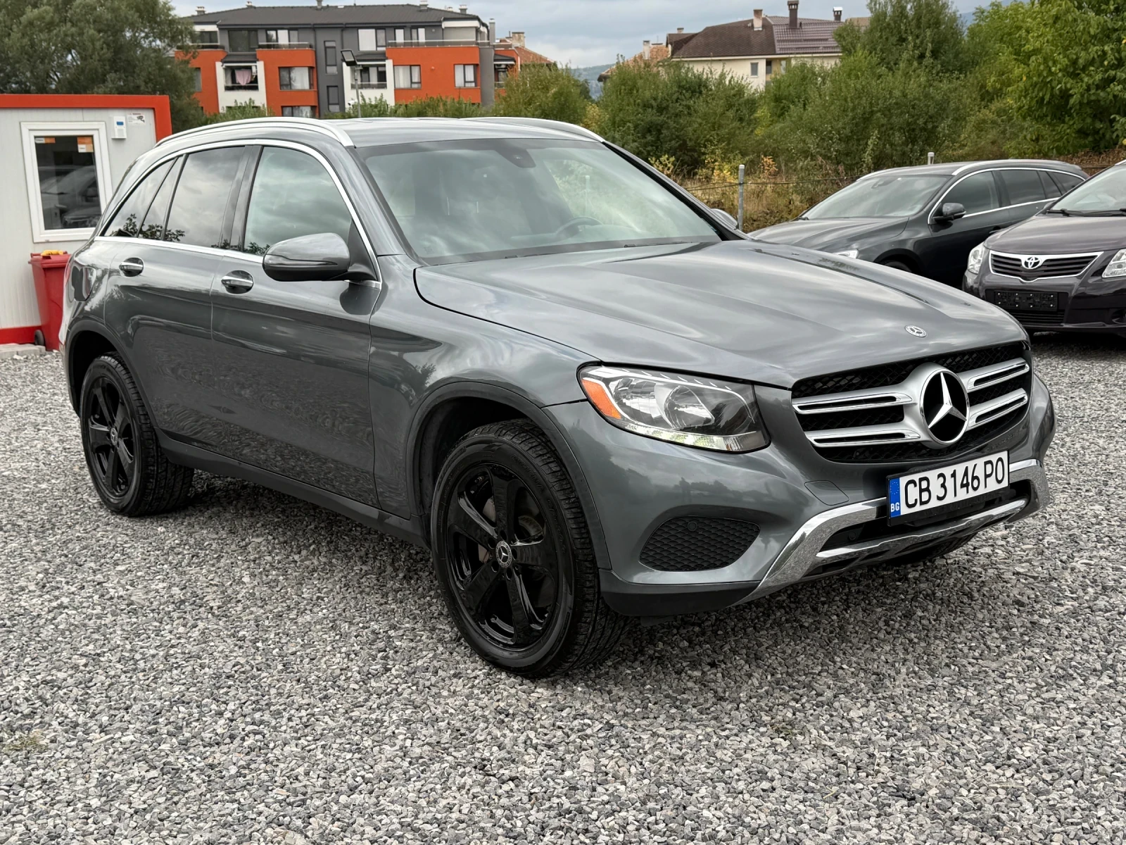 Mercedes-Benz GLC 300 (245 кс) 4MATIC 9G-TRONIC Burmester 09.2018г. EU 6 - изображение 3