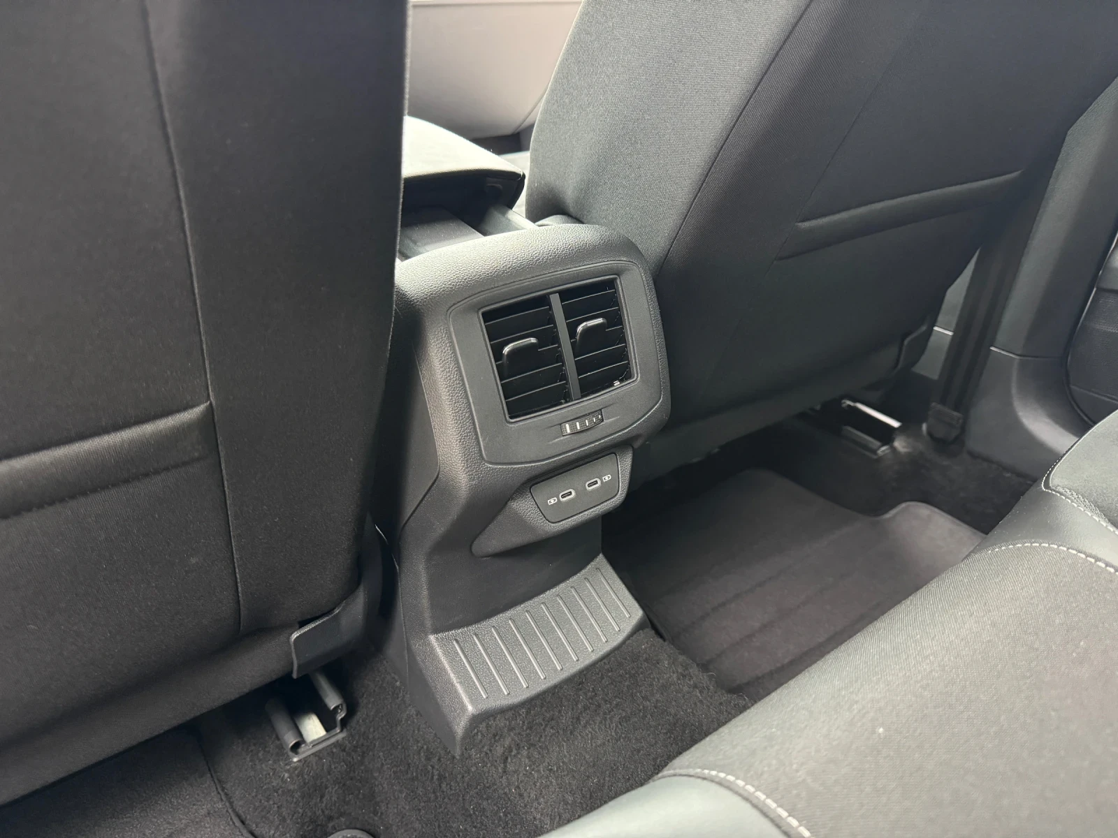 VW T-Roc 2025г 1.5TSI DSG STYLE, снимка 12 - Автомобили и джипове - 53958202