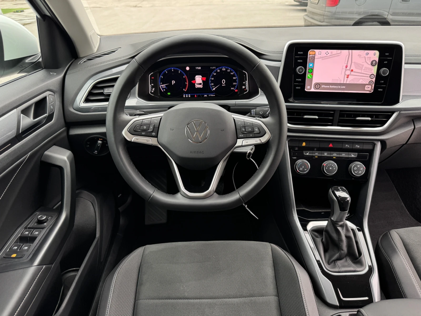 VW T-Roc 2025г 1.5TSI DSG STYLE, снимка 8 - Автомобили и джипове - 53958202