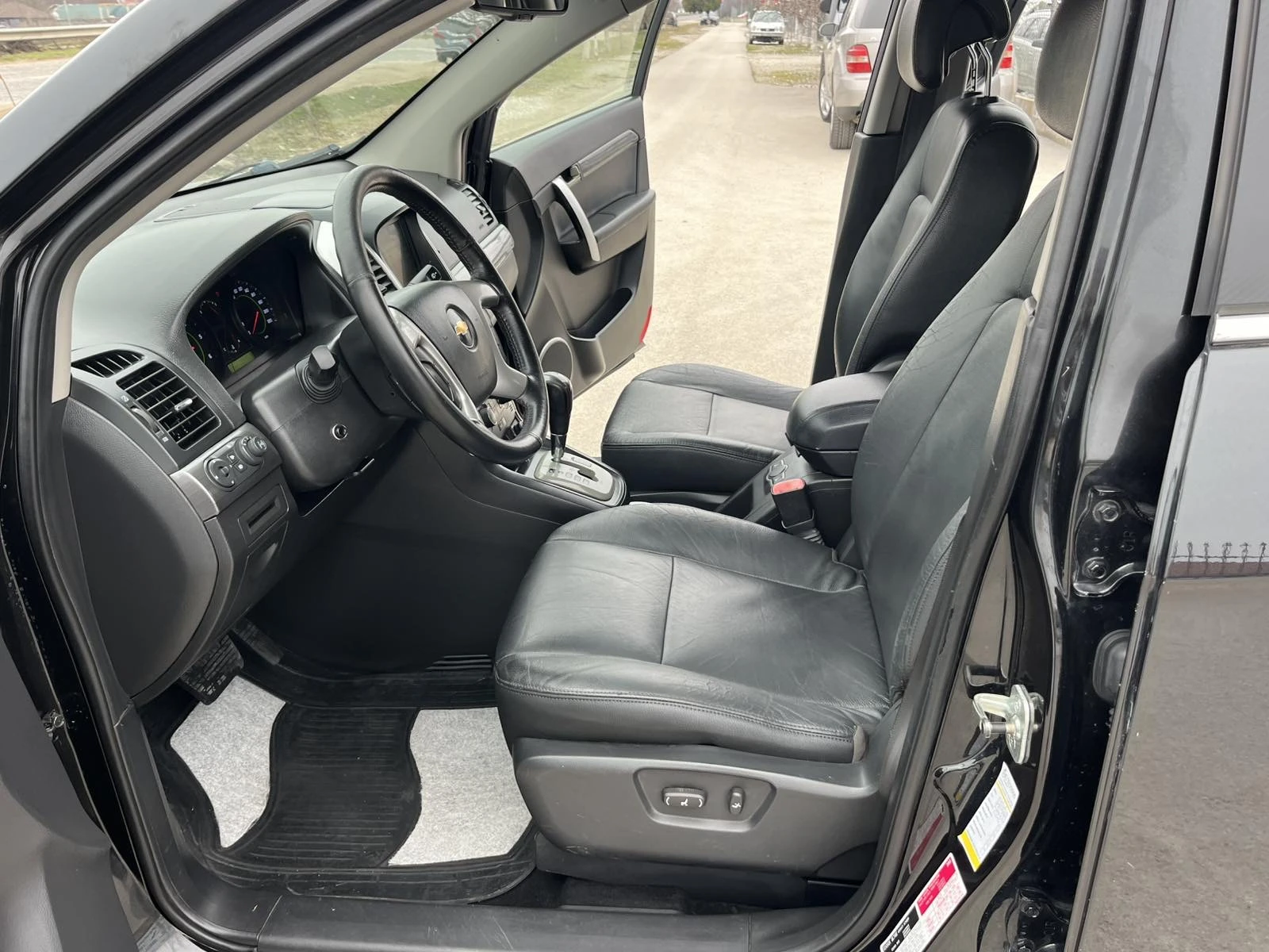 Chevrolet Captiva FACE 2.0VCDI 150кс EURO 4 КОЖА ПОДГРЕВ ВНОС ИТАЛИЯ, снимка 7 - Автомобили и джипове - 53990851