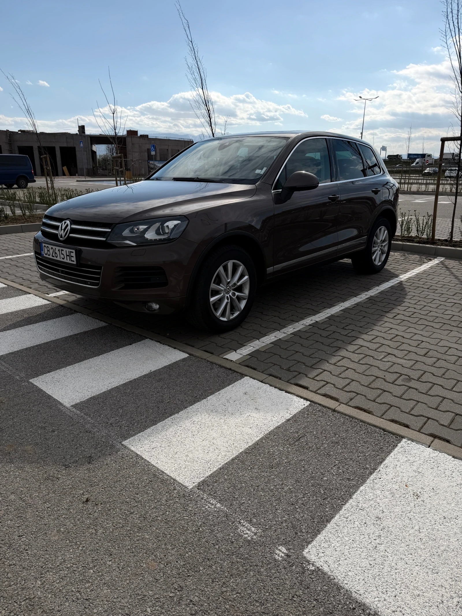 VW Touareg 3.0 TDI/HIGHLINE/PANO/AIR/MEMORY, снимка 3 - Автомобили и джипове - 54141415