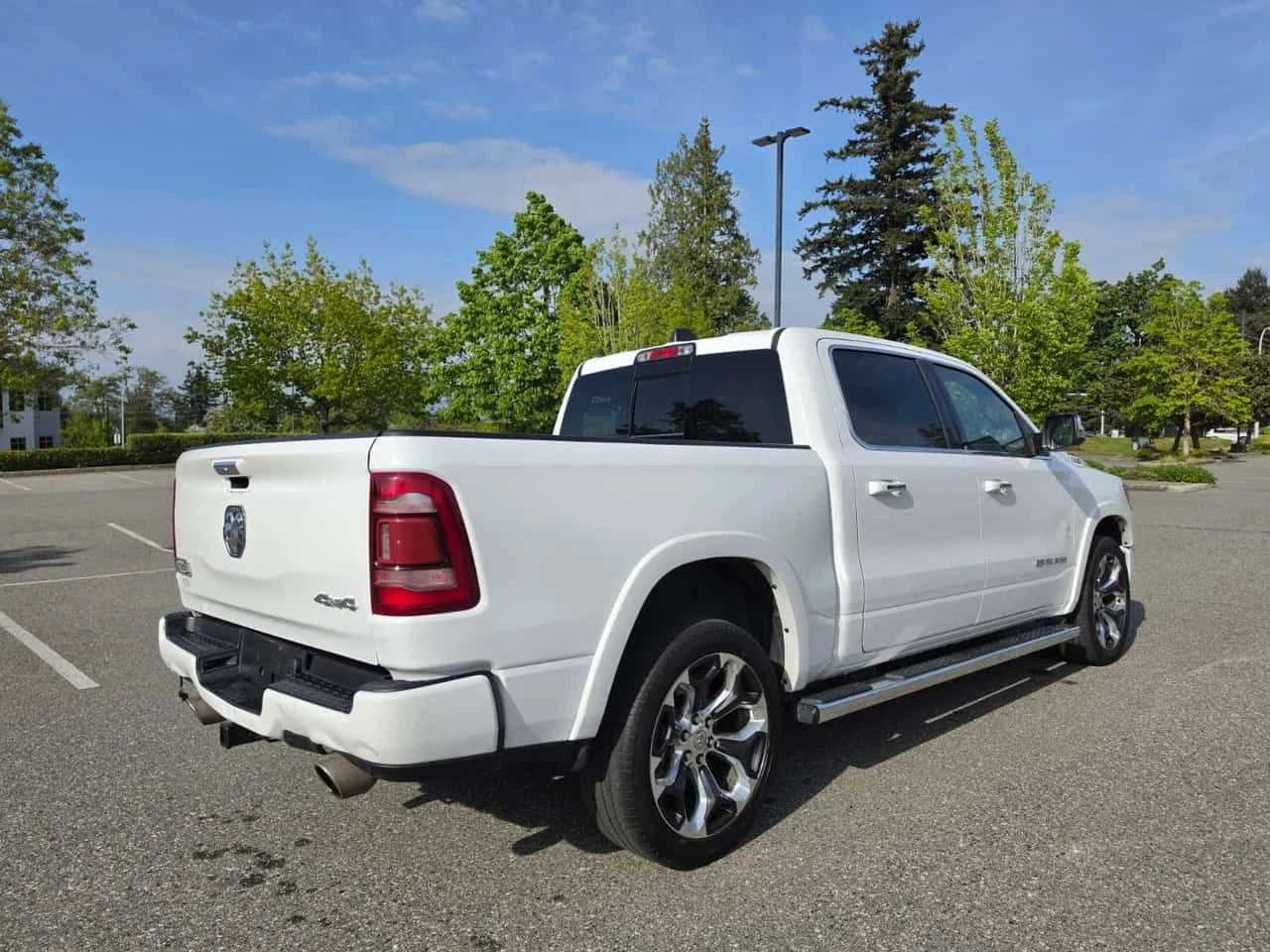 Dodge RAM 1500 * Limited Longhorn /Harman Kardon/ НА ПРУЖИНИ , снимка 14 - Автомобили и джипове - 54476918