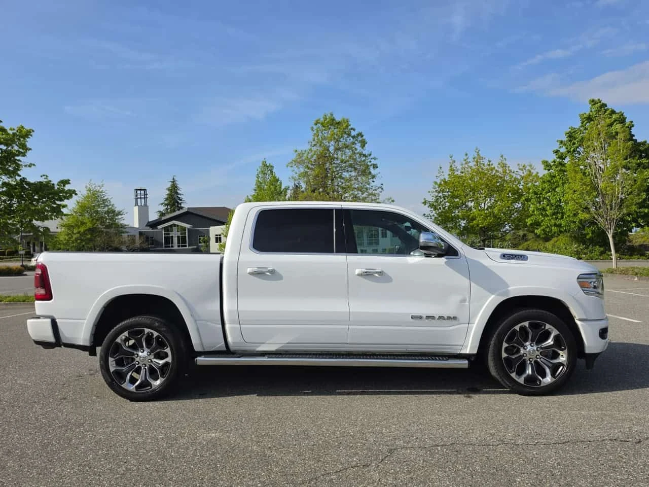 Dodge RAM 1500 * Limited Longhorn /Harman Kardon/ НА ПРУЖИНИ , снимка 3 - Автомобили и джипове - 54476918