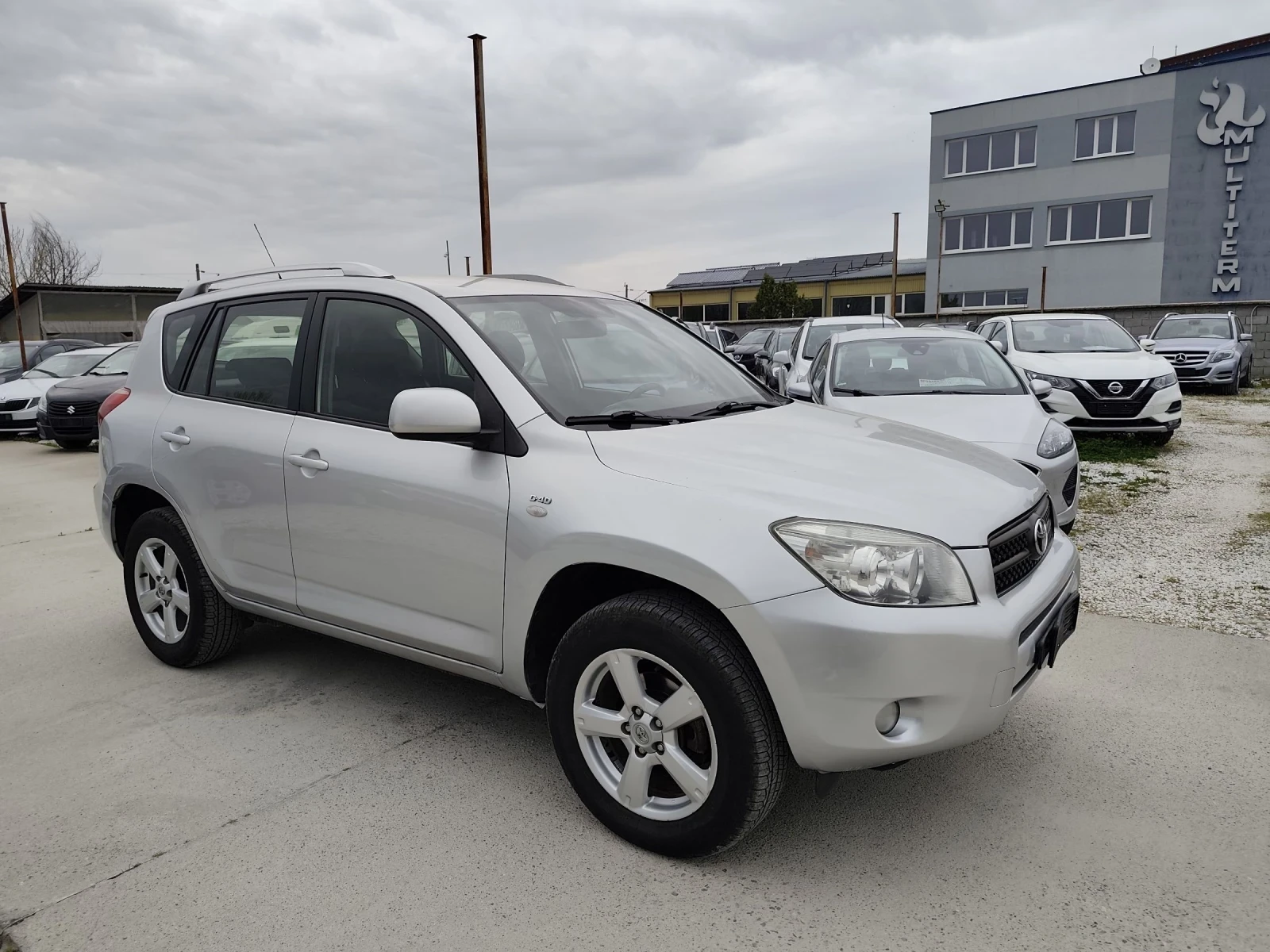 Toyota Rav4 2.2D4D, 136кс, 4х4, снимка 3 - Автомобили и джипове - 54483455