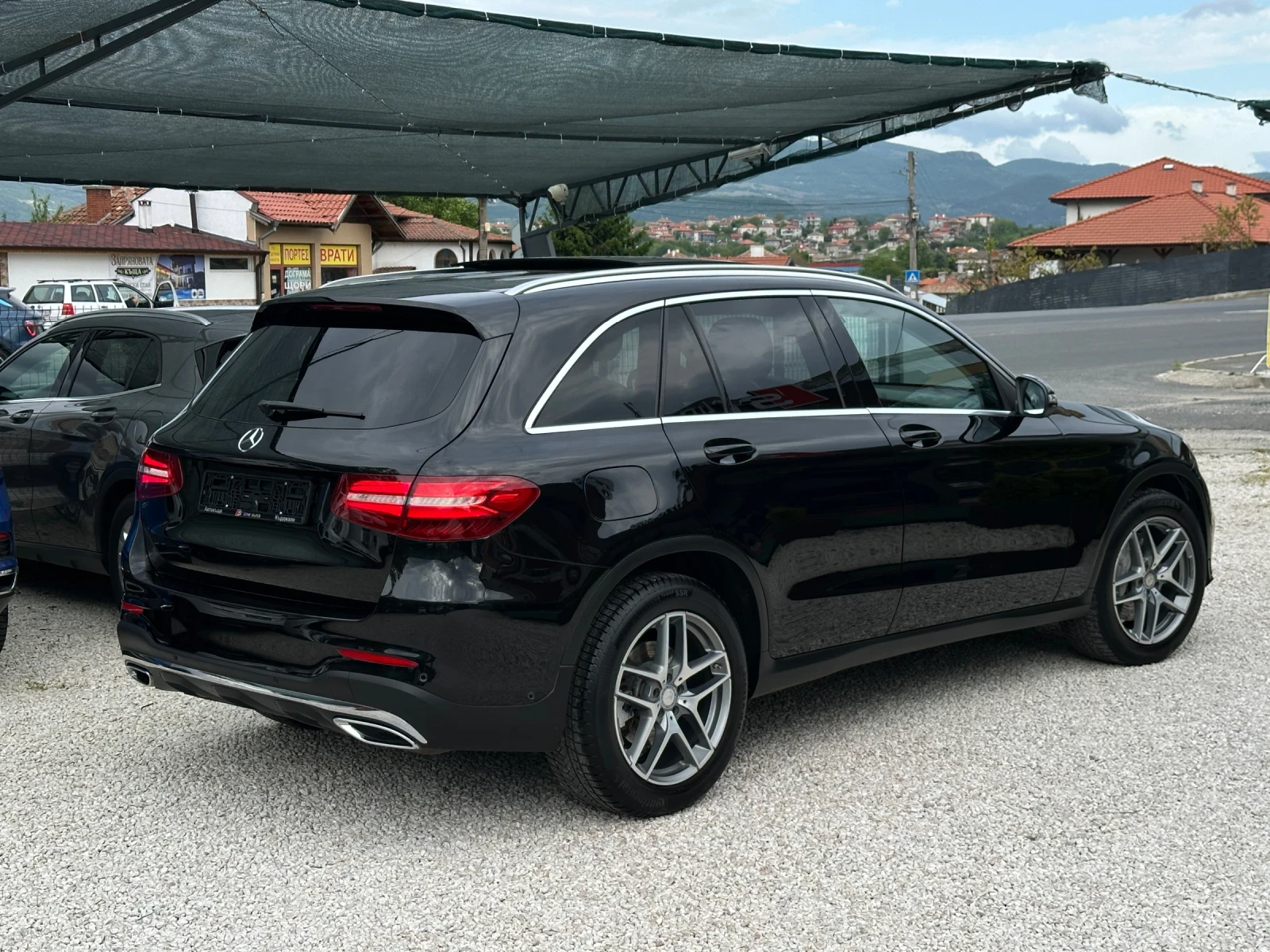 Mercedes-Benz GLC 250 4matic* AMG Line* 360-камера* Панорама* Burmester*, снимка 5 - Автомобили и джипове - 54565432